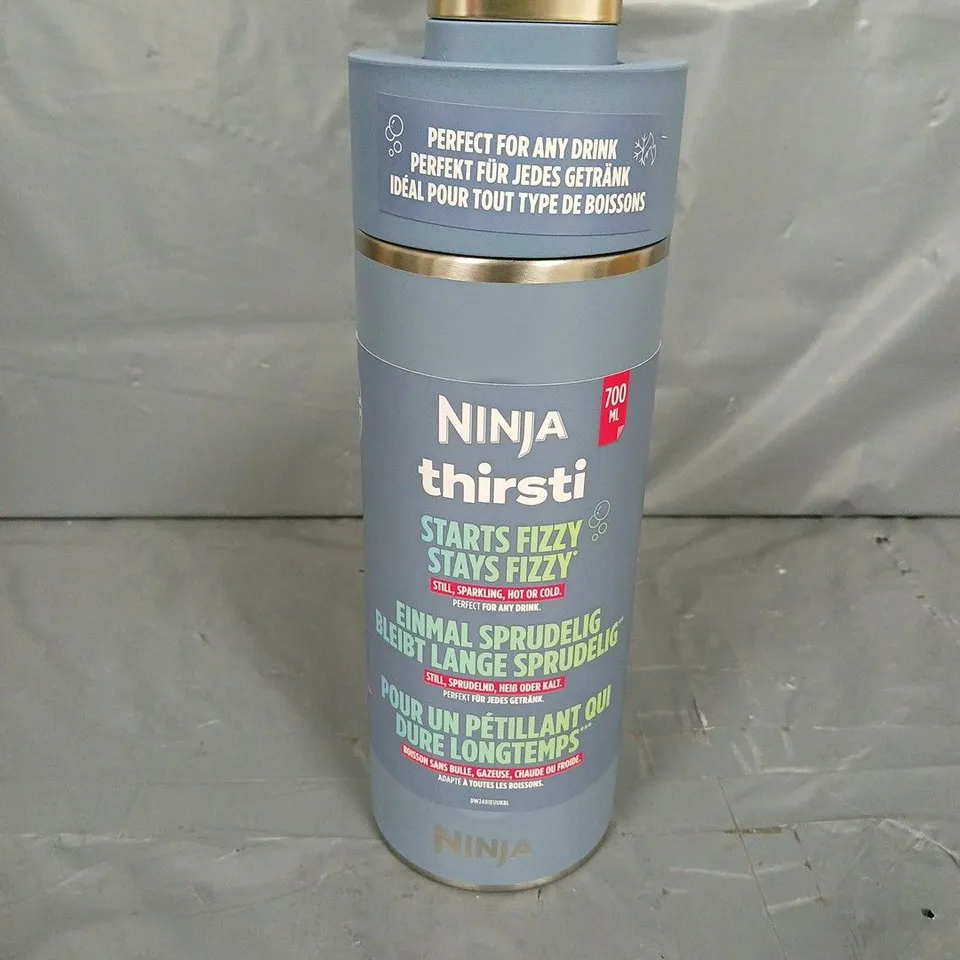 NINJA THISTI FIZZY DRINK BOTTLE IN BOTTLE 700ML