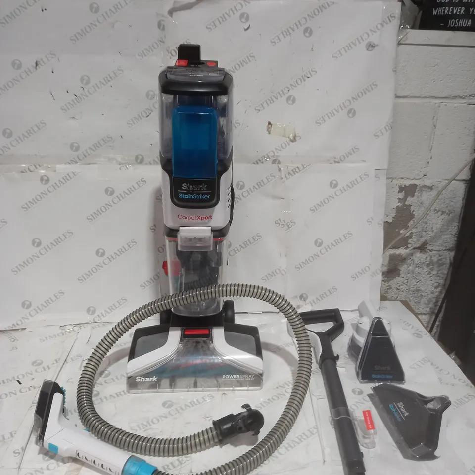 SHARK CARPET XPERT DEEP CARPET CLEANER & BUILT IN STAIN STRIKER EX200UK - COLLECTION ONLY