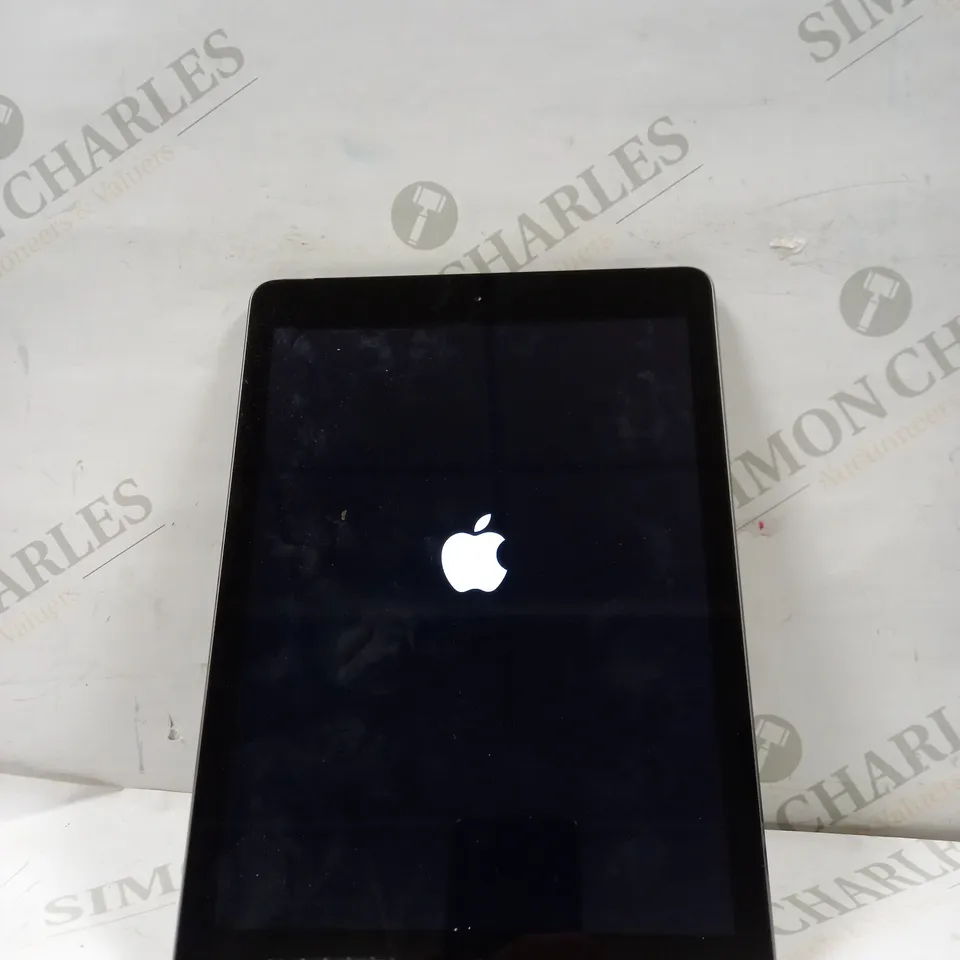 APPLE IPAD AIR A1475