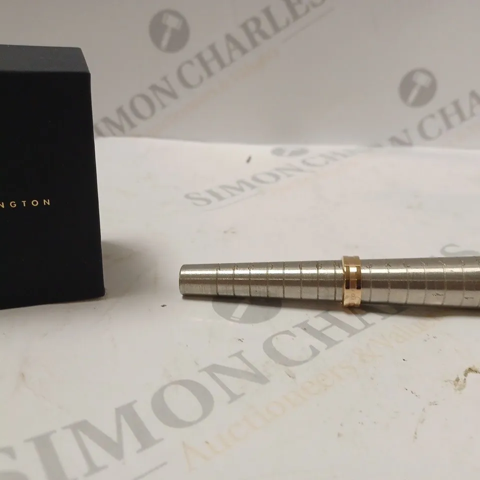 DANIEL WELLINGTON BRONZE RING BOXED 