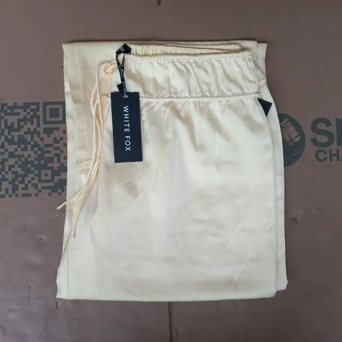WHITE FOX SUNBURNT KISS PANTS IN BUTTER SIZE MEDIUM