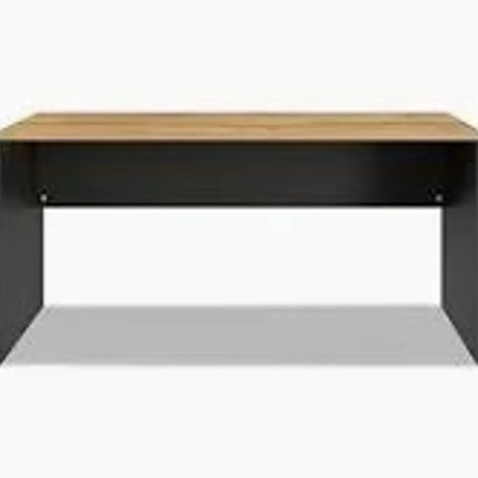 BOXED RYAN DESK