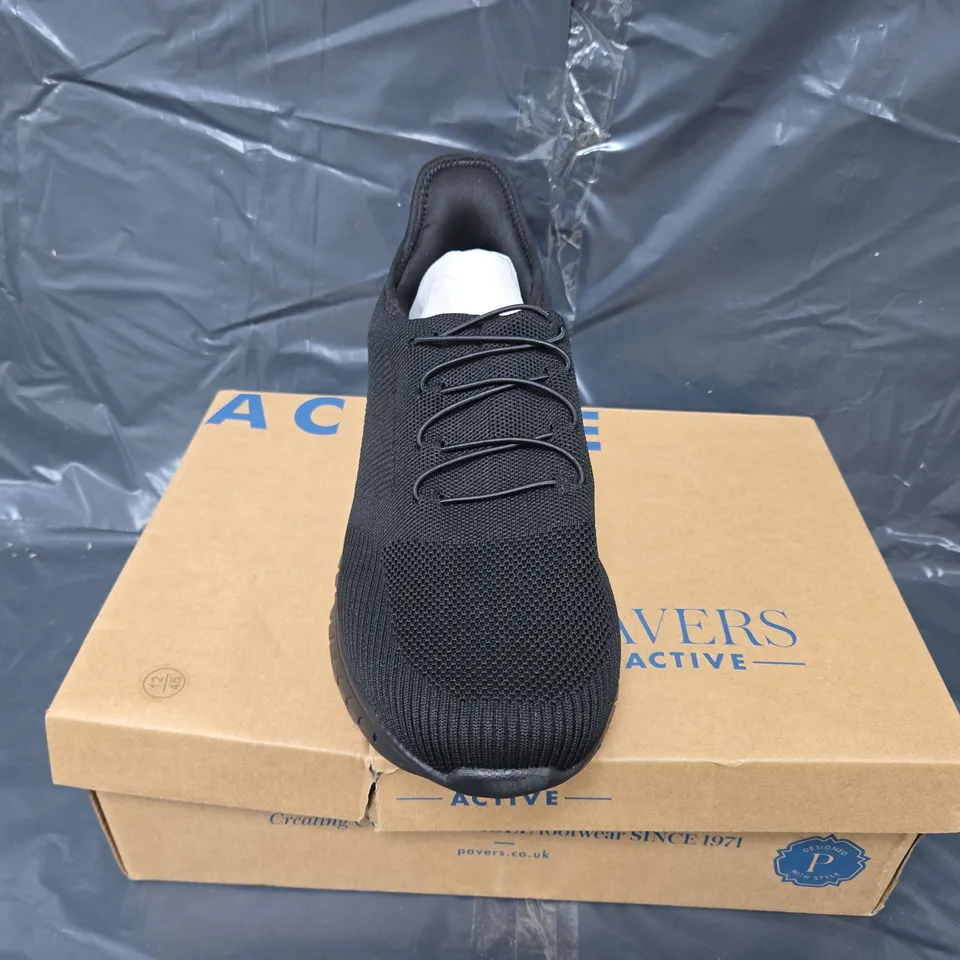 BOXED PAIR OF PAVERS BOJIE TRAINERS IN BLACK - SIZE 12