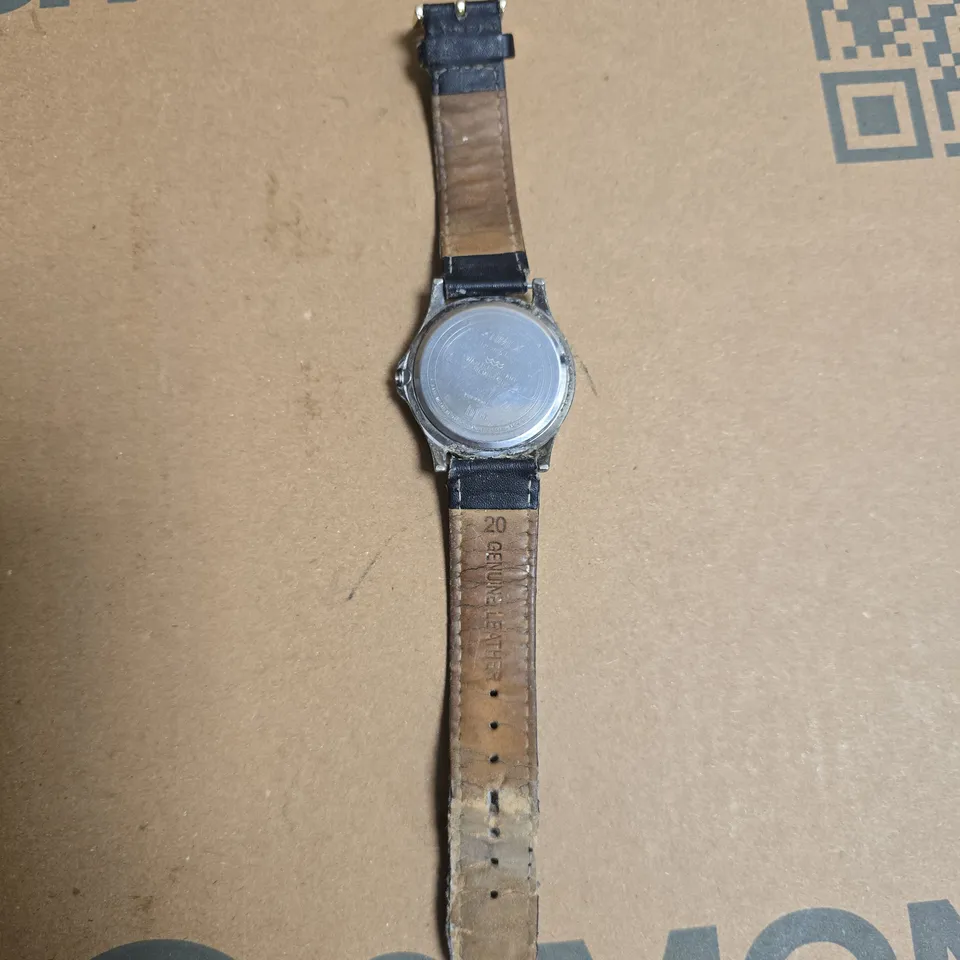 UNBOXED TIMEX EXPEDITION WATCH WITH OFF WHITE DIAL AND LEATHER STRAP