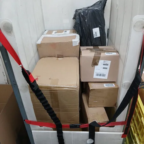 CAGE OF APPROXIMATELY 8 ASSORTED HOUSEHOLD ITEMS TO INCLUDE - GARDEN PLANTER, GARDEN SOLAR LIGHTS, AND SLOW COOKER ETC. - COLLECTION ONLY