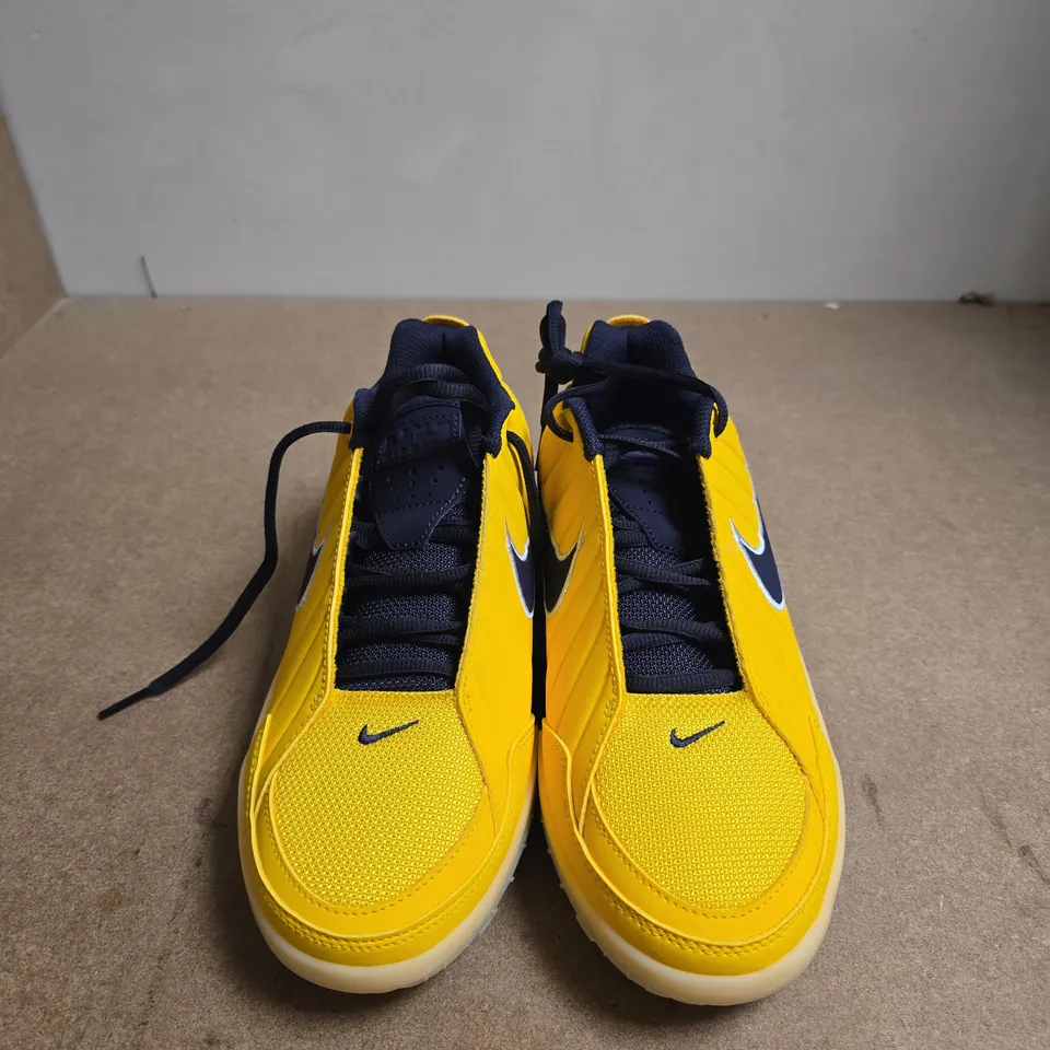 PAIR OF NIKE YOUTH SNEAKERS – UK SIZE 5.5