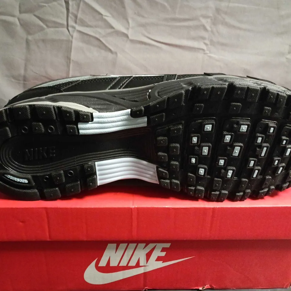 BOXED PAIR OF NIKE P-6000 RUNNING SHOES – GREY/BLACK - UK SIZE 10