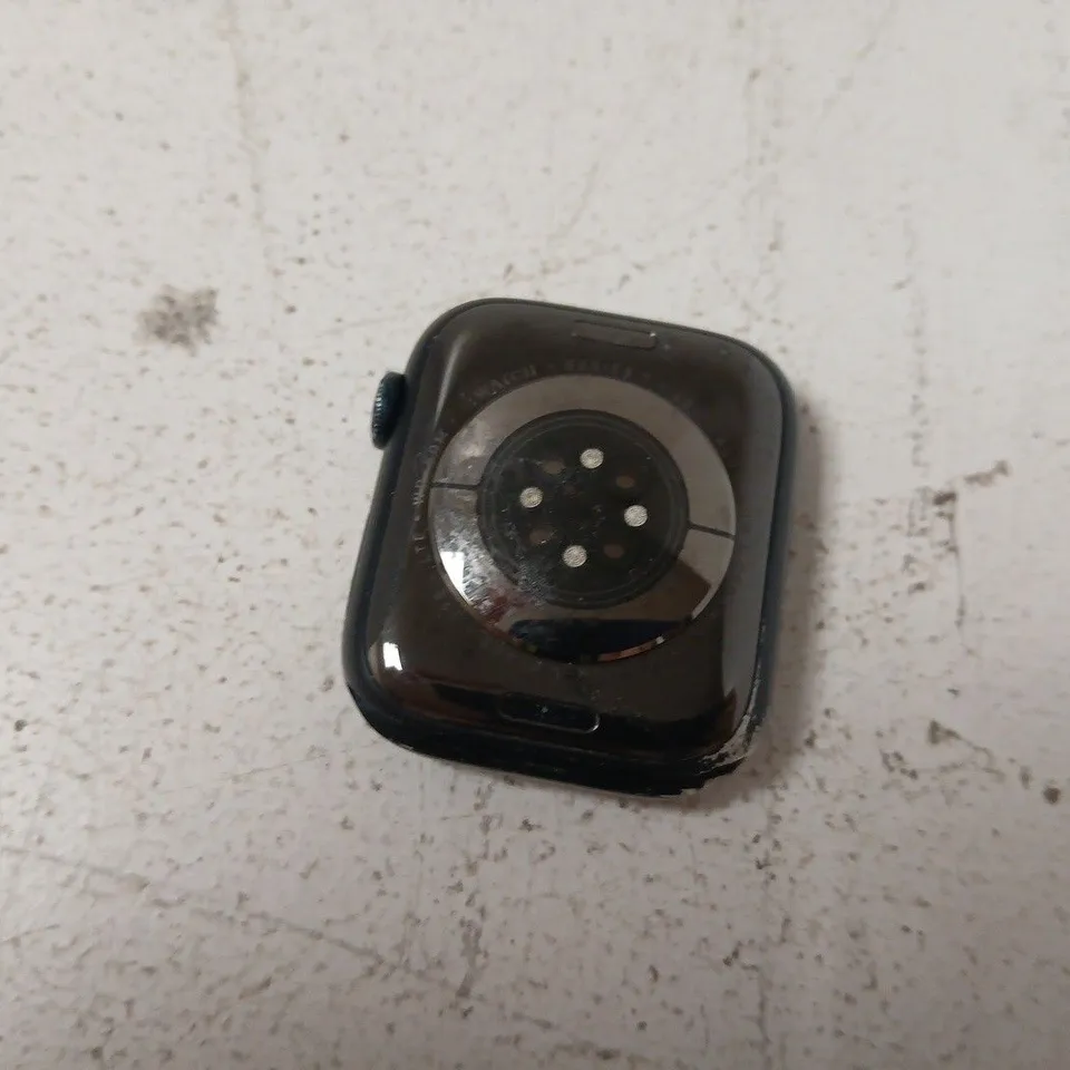 APPLE WATCH SERIES 7 45MM CELLULAR TITANIUM BLACK