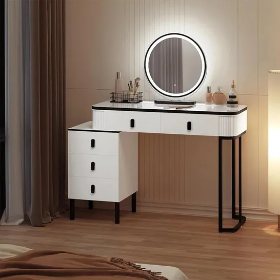 Lot 1565: BOXED OAKLYNNE DRESSING TABLE WITH MIRROR (1 BOX) - 5152858 ...