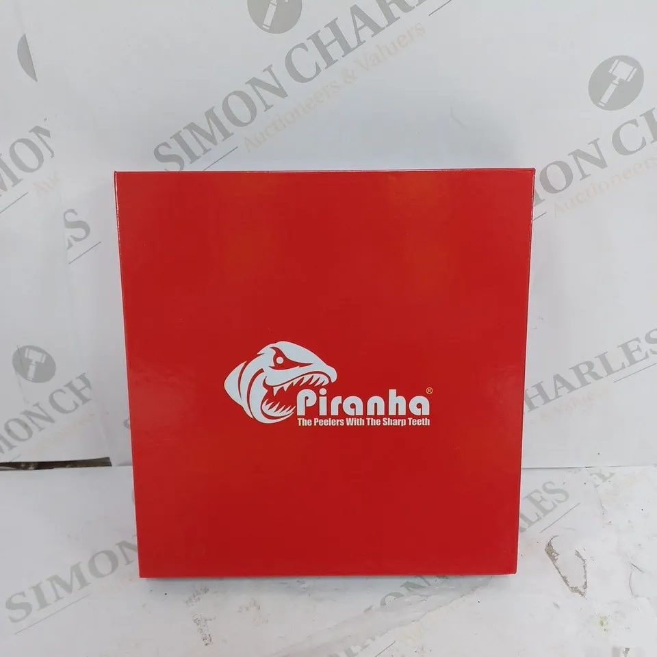BOXED SET OF PIRANHA PEELERS AND SLICERS