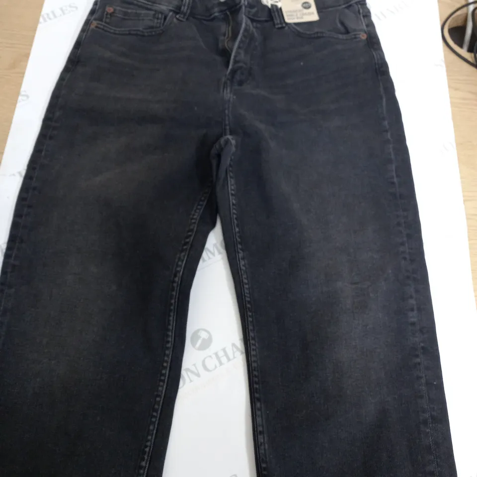 M&S STRAIGHT LEG ANKLE GRAZER HIGH RISE BLACK DEMIN JEANS - 12 SHORT