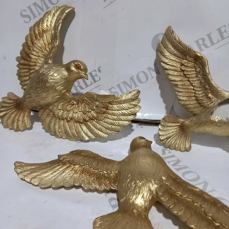 BOXED ALISON CORK SET OF 3 WALL HANGING BIRDS