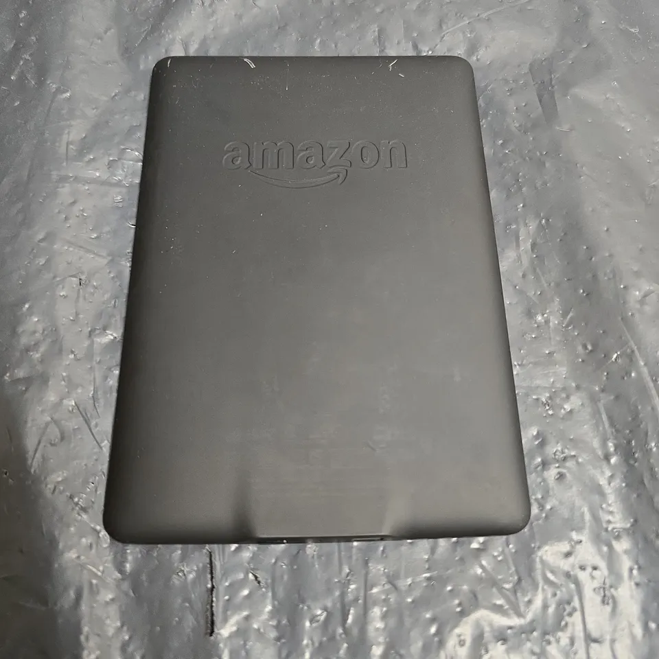 AMAZON KINDLE E-READER – BLACK 
