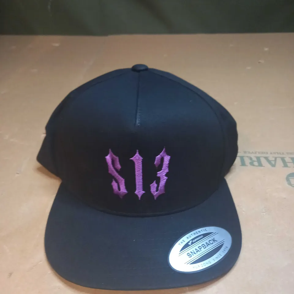 CLASSIC 5 PANEL SNAPBACK