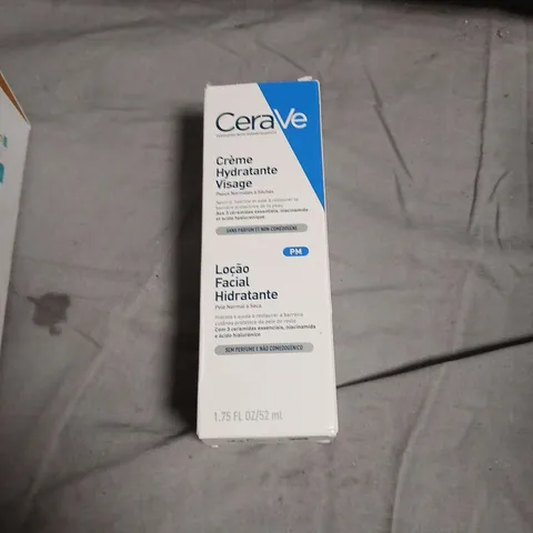 BOX OF APPROXIMATELY 12 COSMETIC ITEMS INCLUDING CERAVE HYDRATING FACIAL CREAM 50ML AND DOVE CREAM