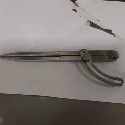 METAL COMPASS TOOL