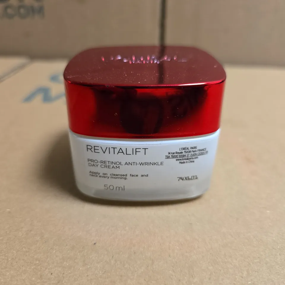 L'OREAL PARIS REVITALIFT PRO-RETINOL ANTI-WRINKLE DAY CREAM – 50 ML