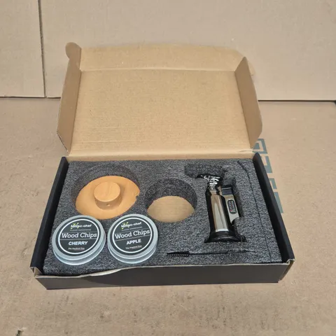 CULINARY SMOKING GUN KIT WITH WOOD CHIPS – CHERRY & APPLE (BOXED) 
