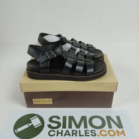 BOXED PAIR OF SHOON SHIPSHAPE SQAUARE TOE GLADIATOR SANDALS IN BLACK LEATHER - SIZE 39