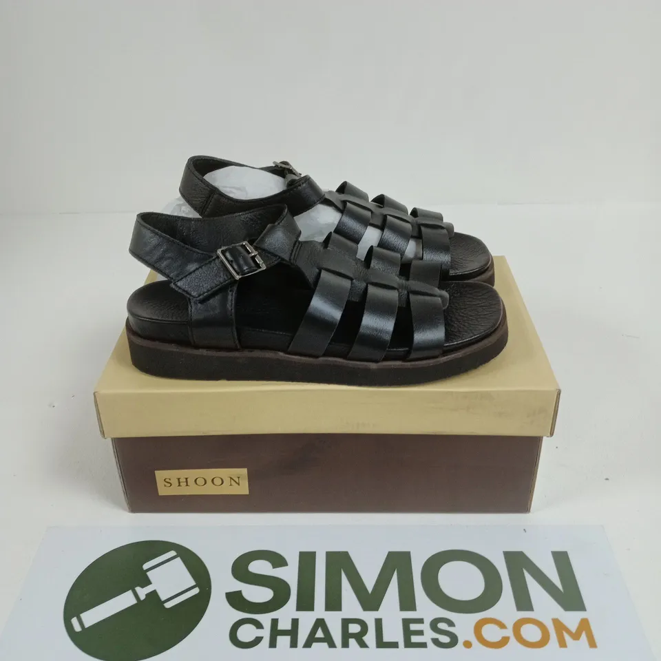 BOXED PAIR OF SHOON SHIPSHAPE SQAUARE TOE GLADIATOR SANDALS IN BLACK LEATHER - SIZE 39