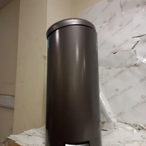 ADDIS DOME PEDAL BIN