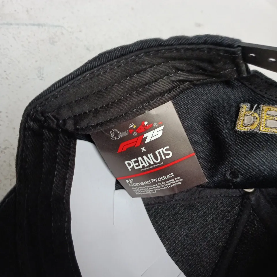 BLACK CAP – F1 75 X PEANUTS LICENSED PRODUCT