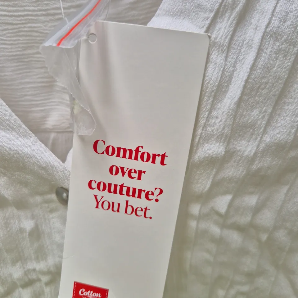COTTON TRADERS BRODERIE SLEEVE TOP – IVORY, UK 20 (US 16, EU 48)
