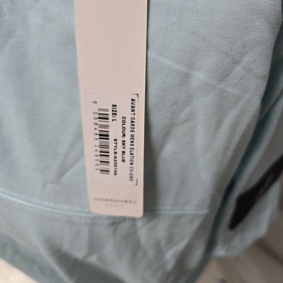 AVANT GARDE MEN'S SKY BLUE TOP – SIZE L