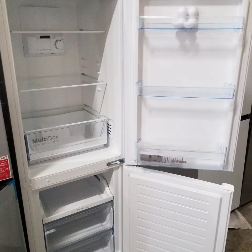 BOSCH KGN33NWEAG SERIE 2 FREESTANDING FRIDGE FREEZER  - UNPROCESSED RAW RETURN