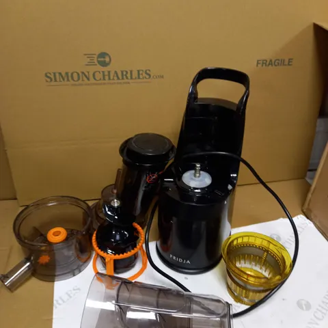FRIDJA MASTICATING JUICER