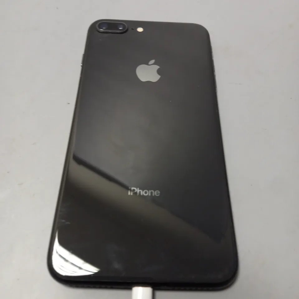 APPLE IPHONE 8 PLUS (MODEL A1897)