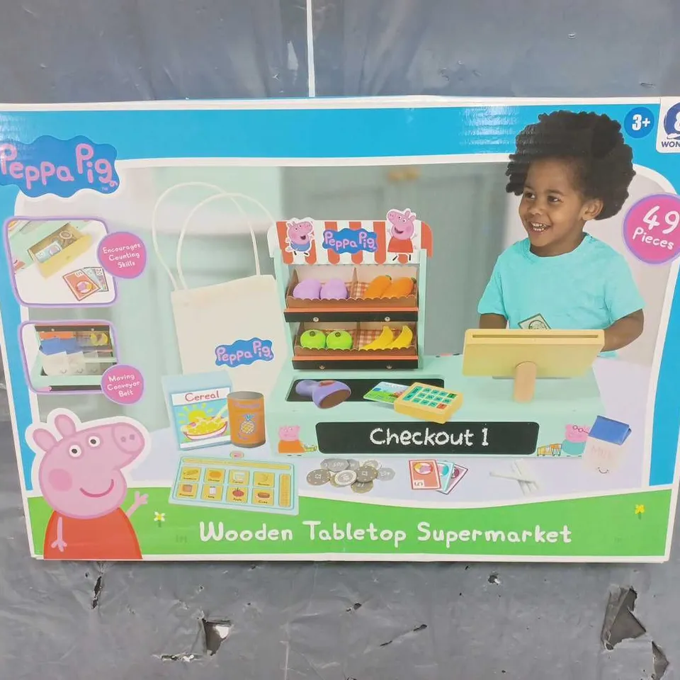 BOXED PEPPA PIG WOODEN TABLETOP SUPERMARKET