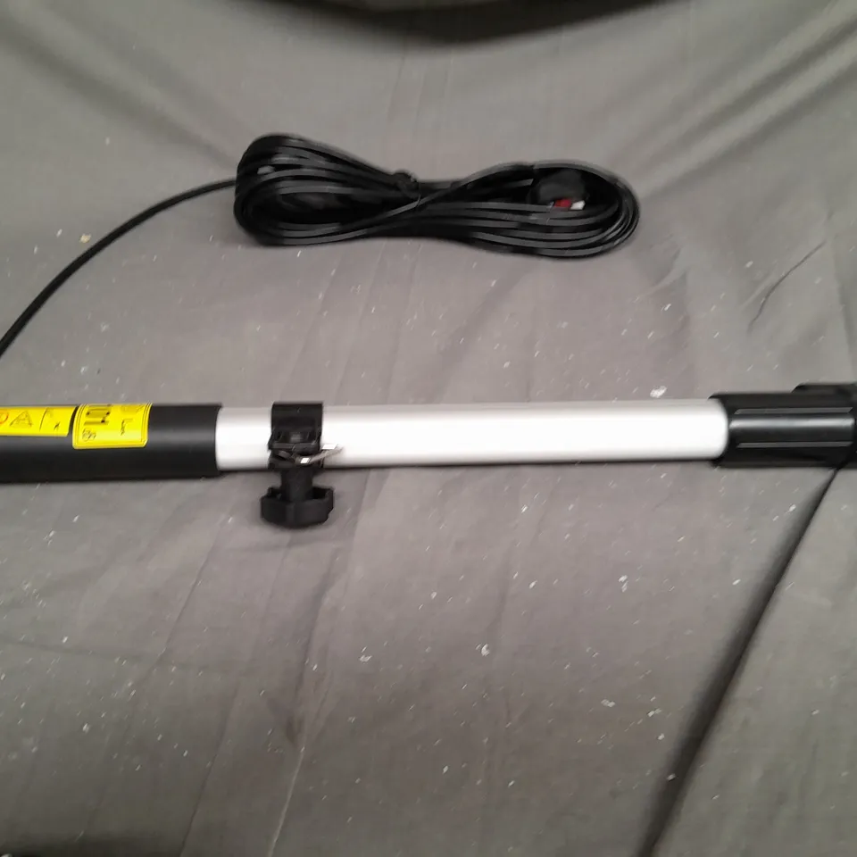 BOXED YARD FORCE 750W EXTENDABLE POLE PRUNER / COLLECTION ONLY 