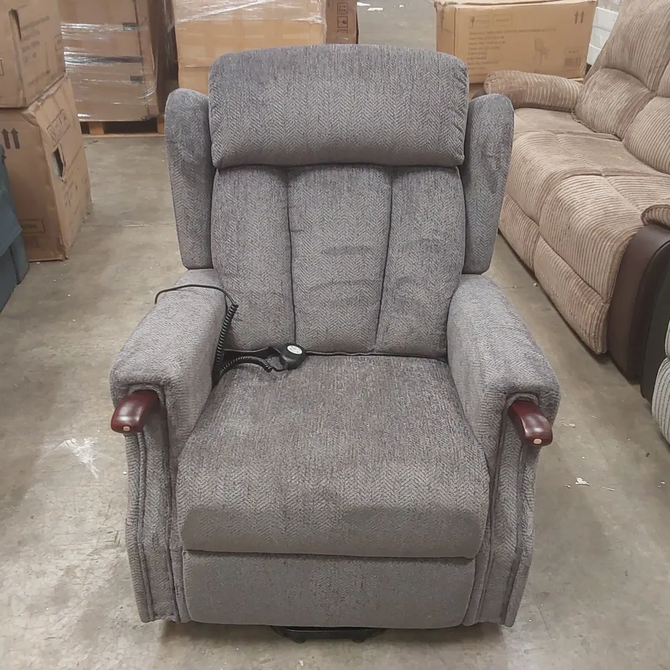 QUALITY DESIGNER FABRIC UPHOLSTERED ELECTRIC RECLINER ARMCHAIR