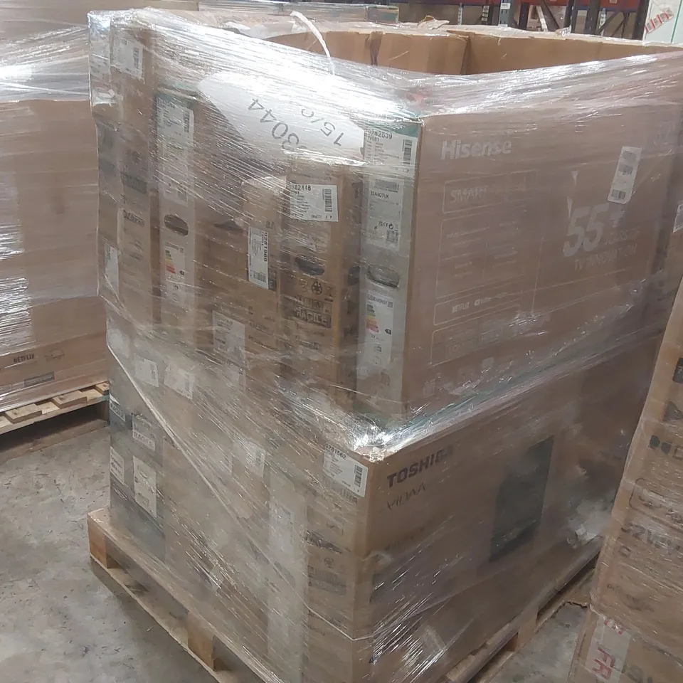PALLET CONTAINING A LARGE QUANTITY OF ASSORTED DAMAGED TVs