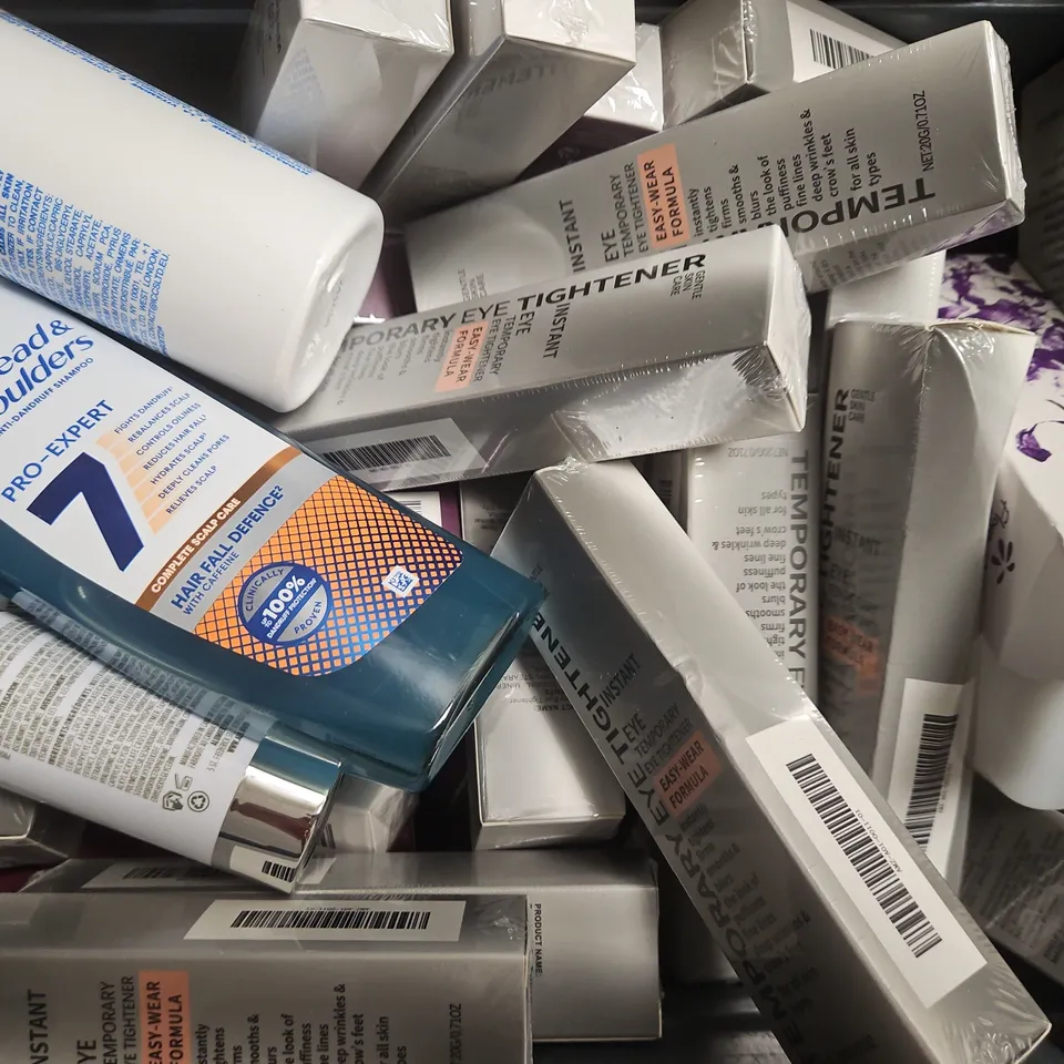 APPROXIMATELY 10 ASSORTED COSMETIC ITEMS TO INCLUDE FLORACTIVE, SUNDAY RAIN, BLEPHA, ETC - COLLECTION ONLY