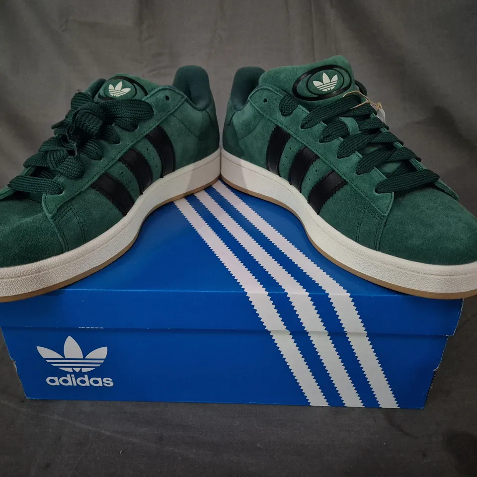 BOXED PAIR OF ADIDAS CAMPUS 00S SHOES IN GREEN/BLACK UK SIZE 12