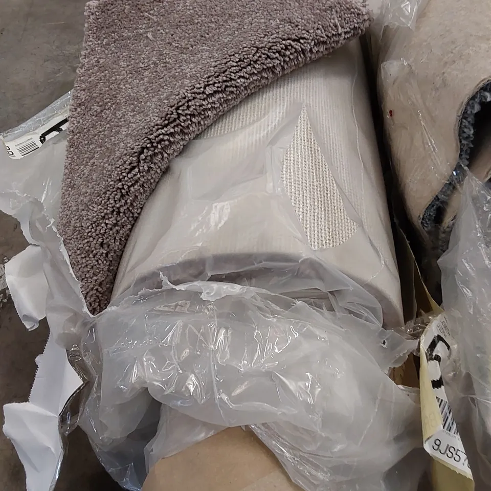 ROLL OF QUALITY KESARI TWINBACK CARPET // SIZE: APPROX 4 X 3.6m