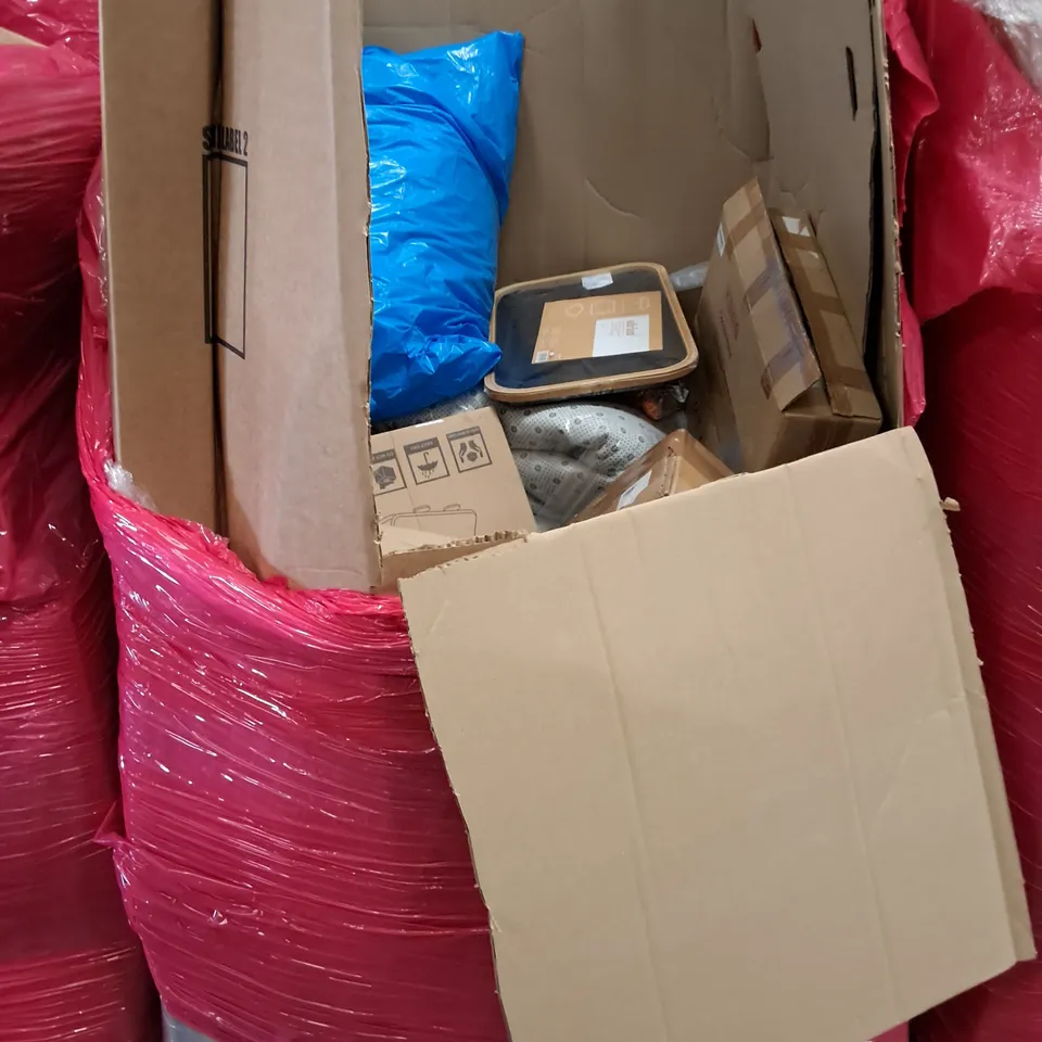 PALLET OF ASSORTED HOUSEHOLD ITEMS TO INCLUDE STREAM PRESSURE WASHER, BABY BATH SEAT AND X-ZONE PET CARRIER