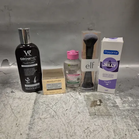 APPROXIMATELY 20 HEALTH AND BEAUTY PRODUCTS TO INCLUDE ELF LIQUID CONTOUR AND BRONZING BRUSH, GROW ME SHAMPOO AND REVOLUTION NIGHT CREAM
