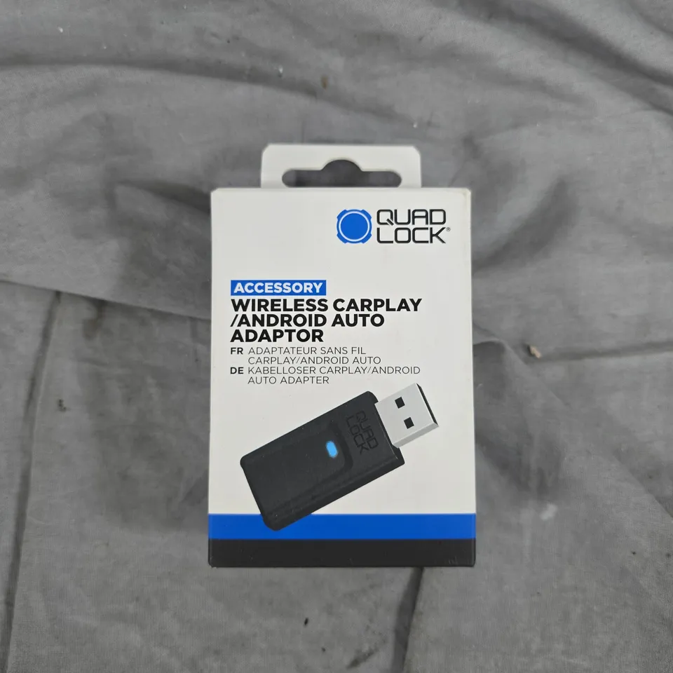 Quad Lock Wireless CarPlay / Android Auto Adaptor – USB Dongle (Boxed)