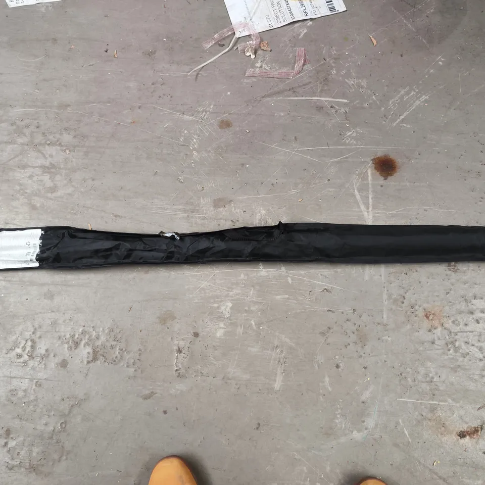 TELESCOPIC POLE MODEL: 4M STANDARD IN BLACK CARRY CASE