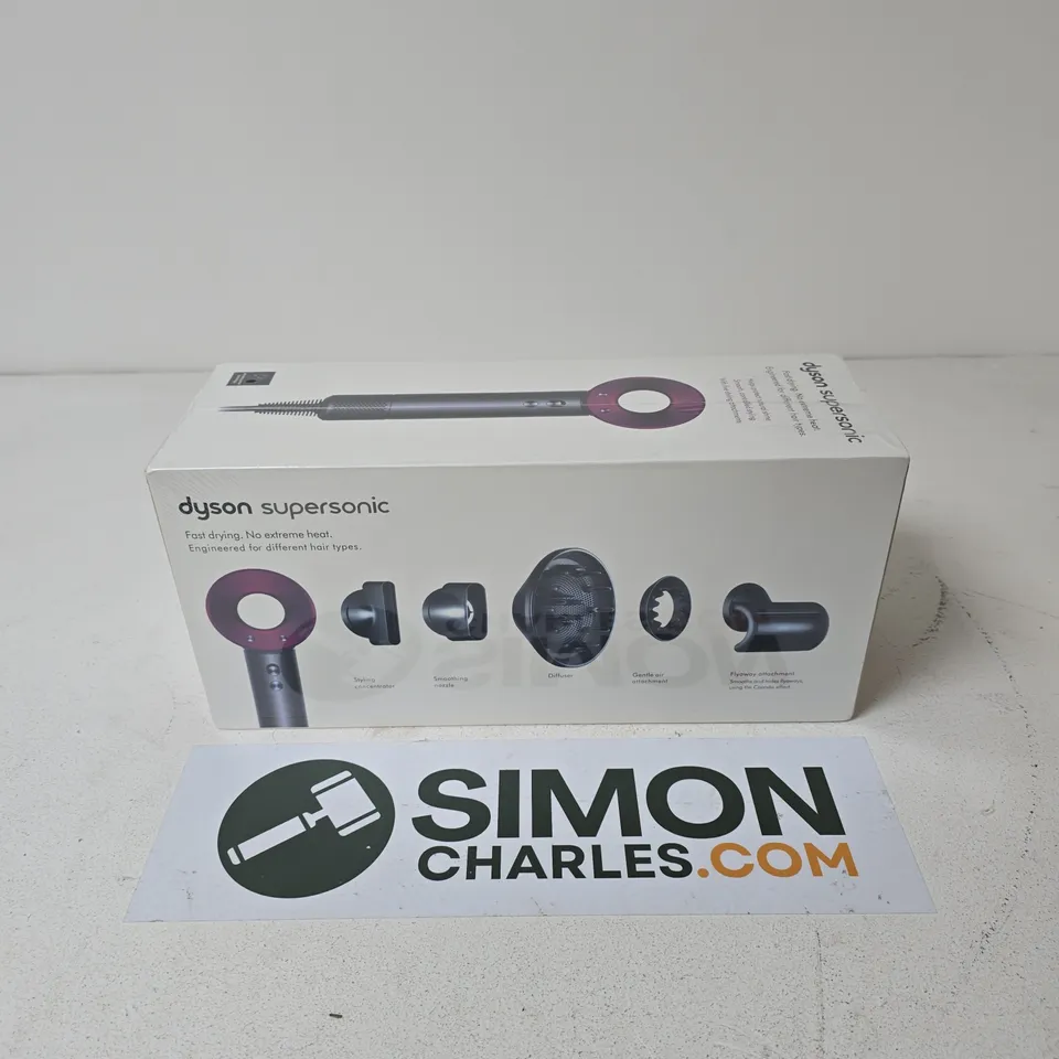 BOXED AND SEALED DUSON SUPERSONIC