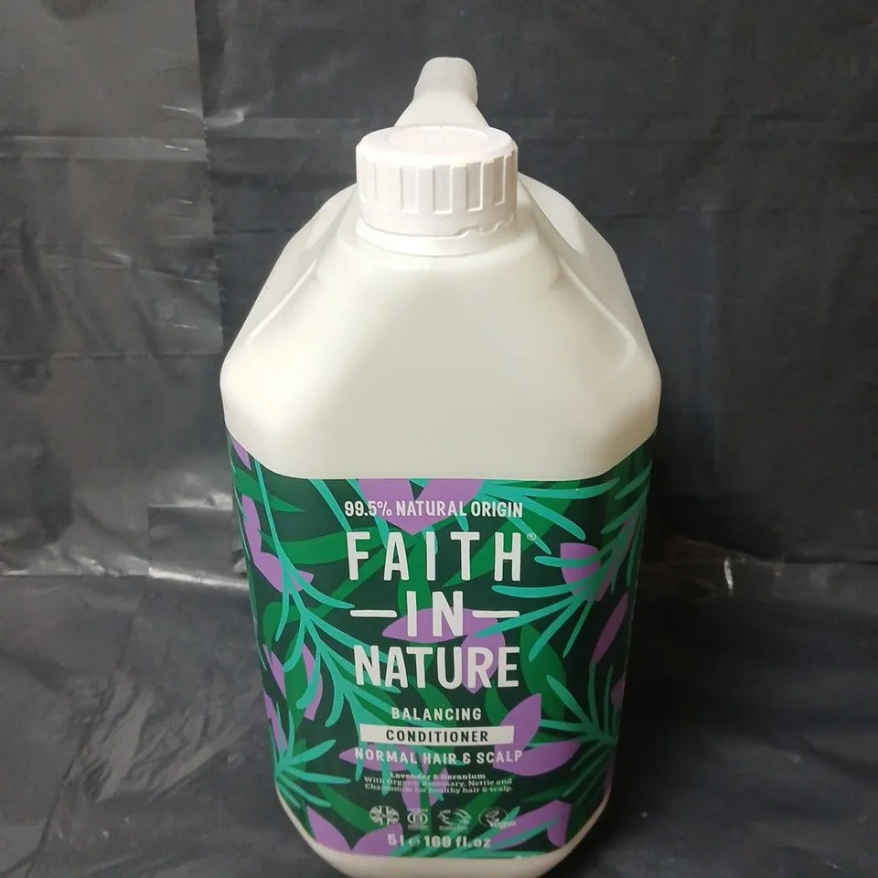 FAITH IN NATURE CONDITIONER - LAVENDER & GERANIUM (5L)