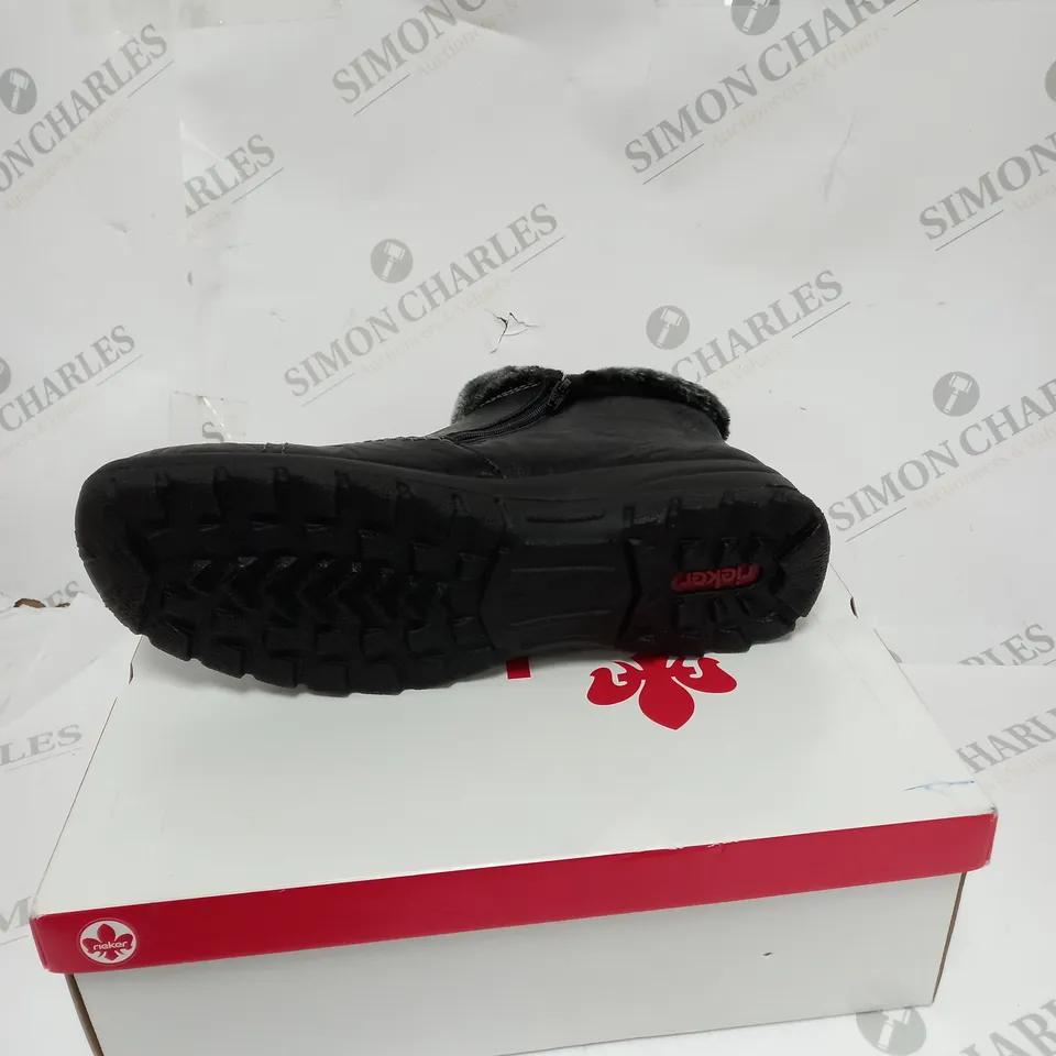 BOXED PAIR OF RIEKER SHOES SIZE EUR 42