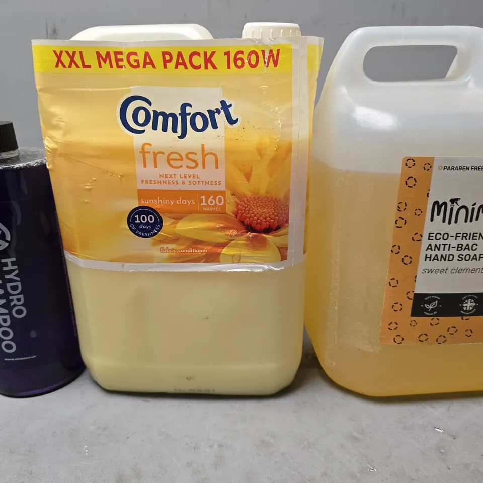 APPROXIMATELY 5 ASSORTED LIQUIDS TO INCLUDE : COMFORT FRESH , HYDRO SHAMPOO , MINIML ECO FRIENDLY ANTI BAC HAND SOAP ETC