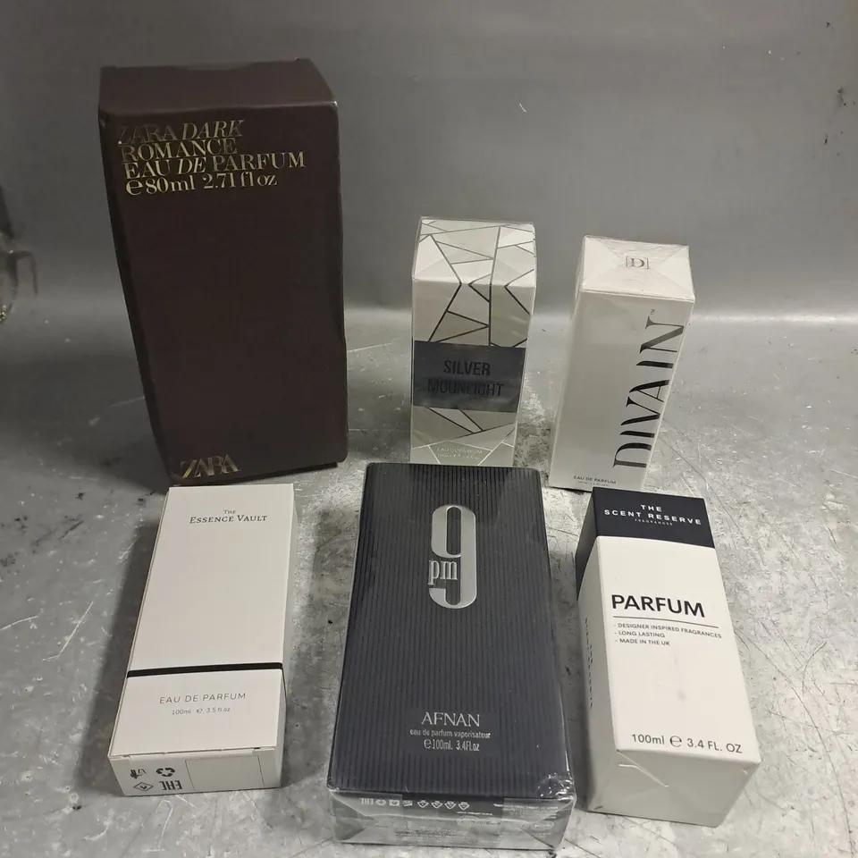 APPROXIMATELY 6 ASSORTED BOXED FRAGRANCES TO INCLUDE - ZARA DARK ROMANCE - AFNAN 9PM - LAURELLE SILVER MOONLIGHT - ETC