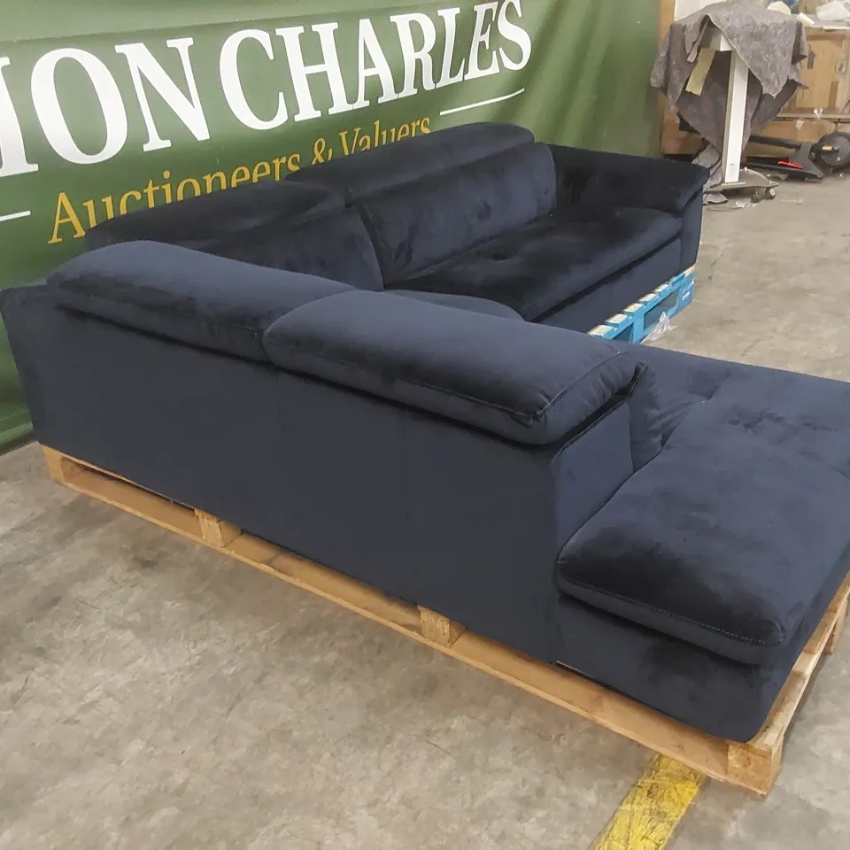 QUALITY DESIGNER ITALIAN MADE MARTINE VELVET CORNER SOFA