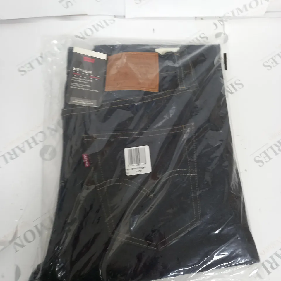 BAGGED LEVI STRAUSS SLIM DENIM JEANS SIZE W32 L32
