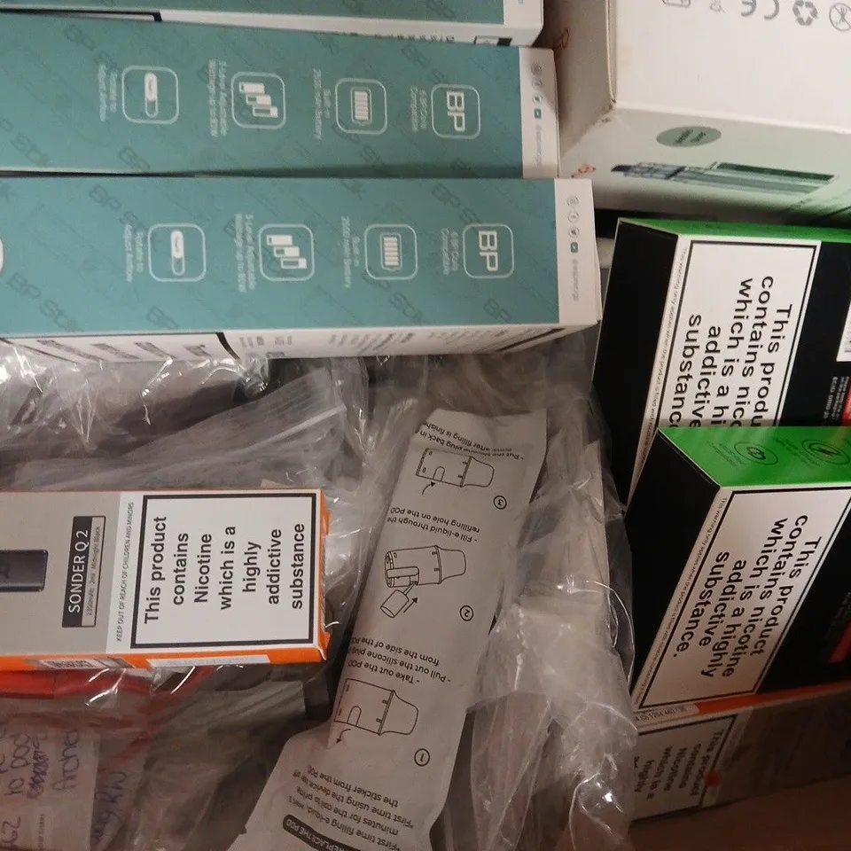 APPROXIAMTELY 15 ASSORTED VAPING PRODUCTS TO INCLUDE ASPIRE, VAPORESSO, ETC - COLLECTION ONLY